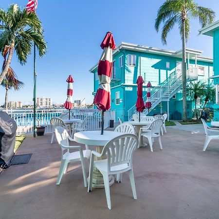 Cute One Bedroom At The Coral Resort Apts Clearwater Beach Bagian luar foto