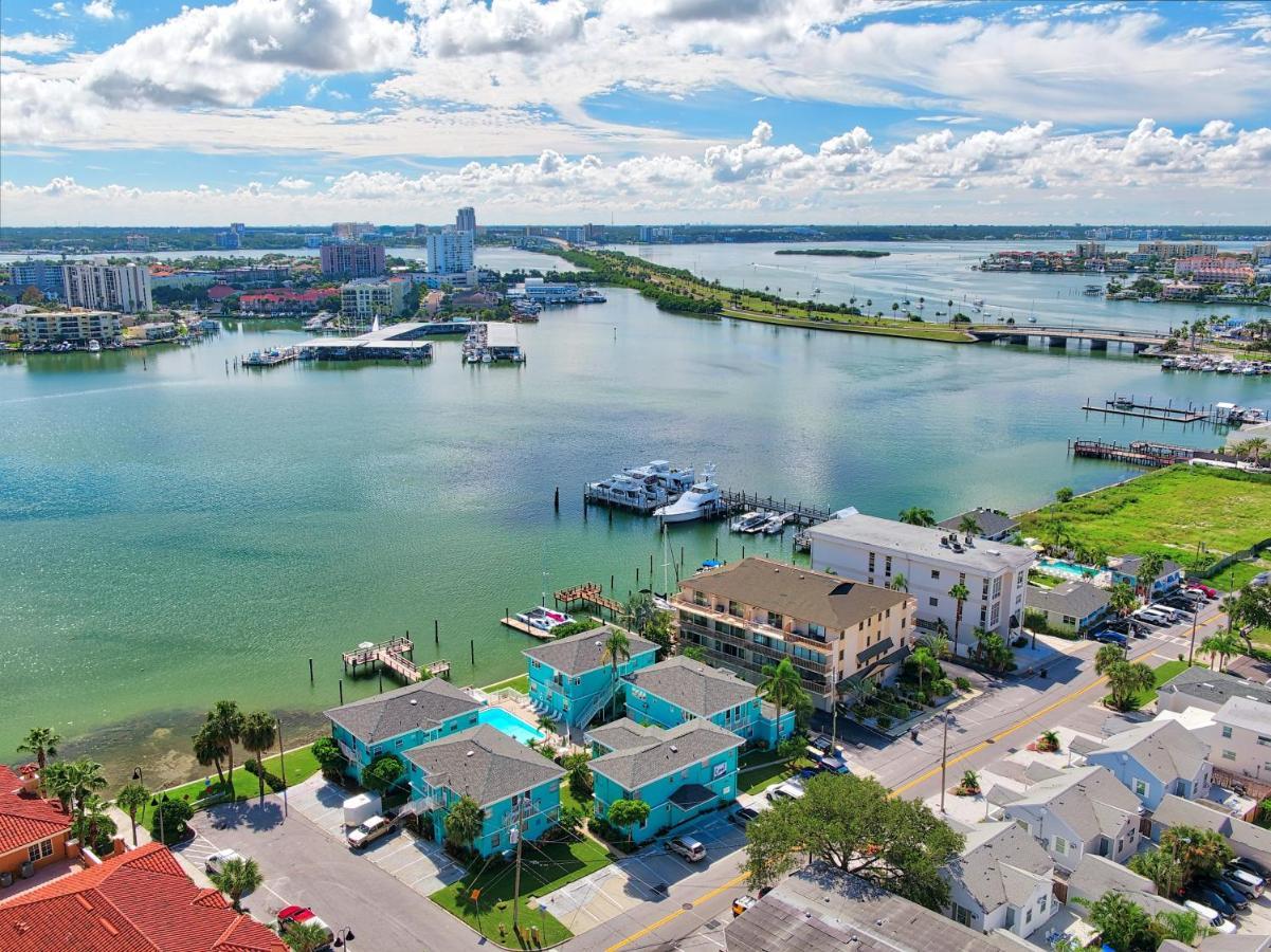 Cute One Bedroom At The Coral Resort Apts Clearwater Beach Bagian luar foto