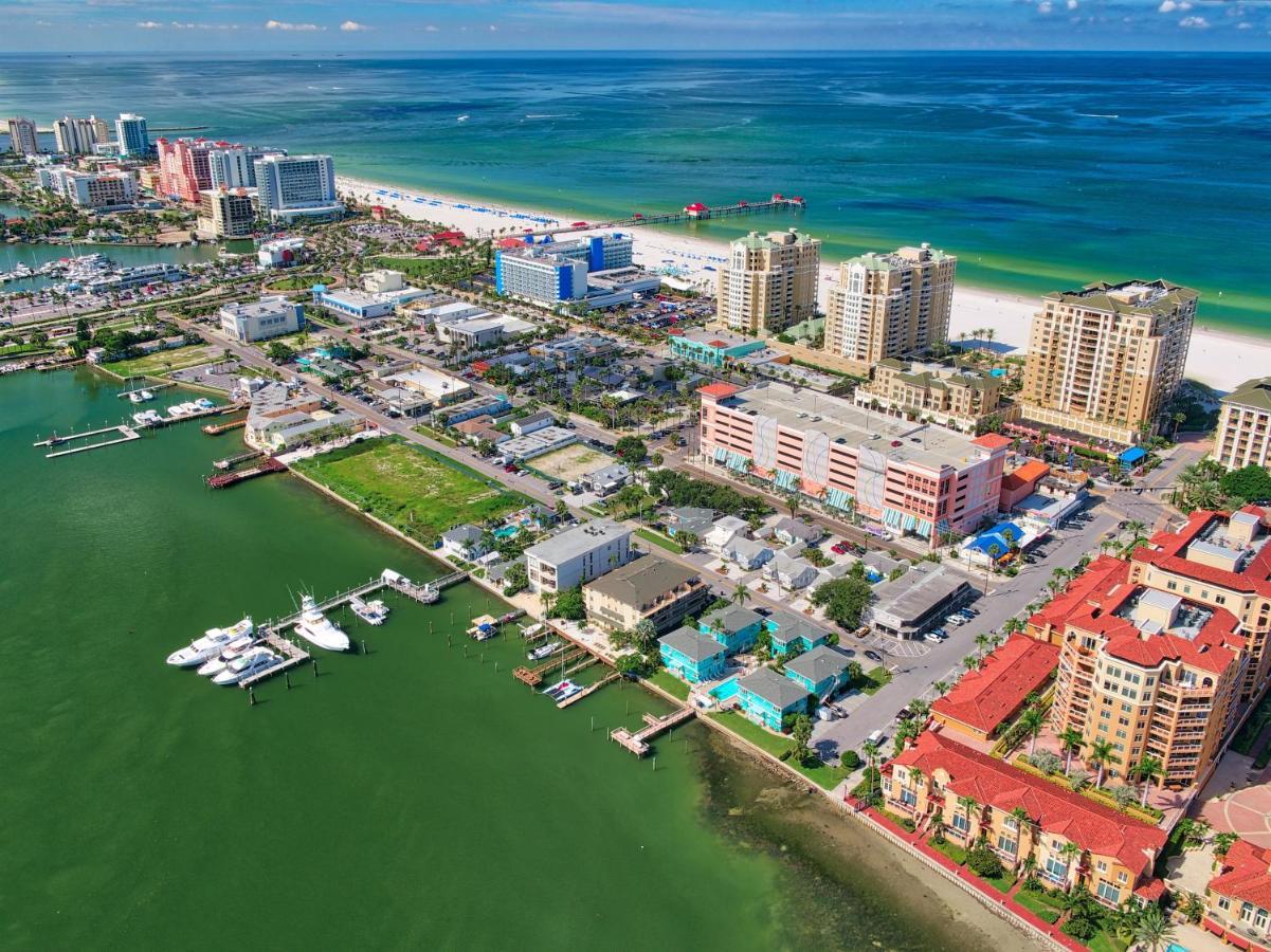 Cute One Bedroom At The Coral Resort Apts Clearwater Beach Bagian luar foto