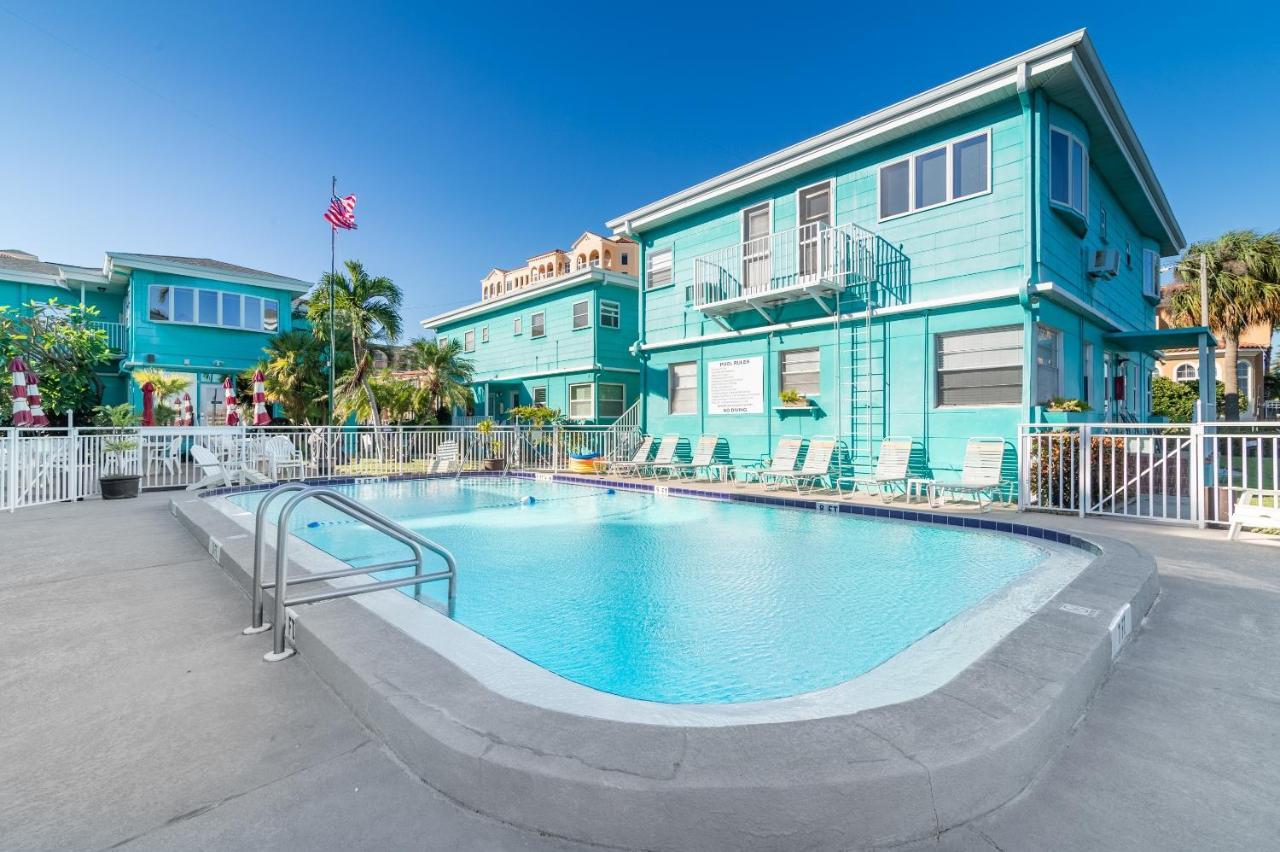 Cute One Bedroom At The Coral Resort Apts Clearwater Beach Bagian luar foto