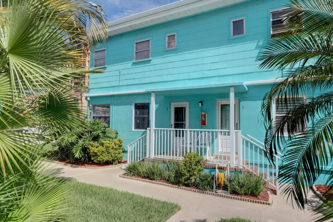 Cute One Bedroom At The Coral Resort Apts Clearwater Beach Bagian luar foto