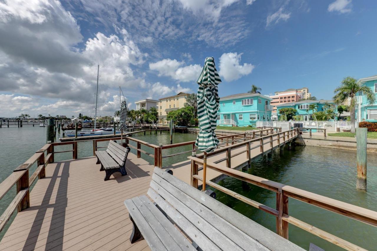 Cute One Bedroom At The Coral Resort Apts Clearwater Beach Bagian luar foto