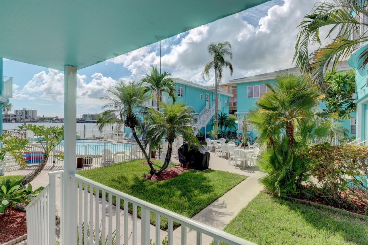 Cute One Bedroom At The Coral Resort Apts Clearwater Beach Bagian luar foto